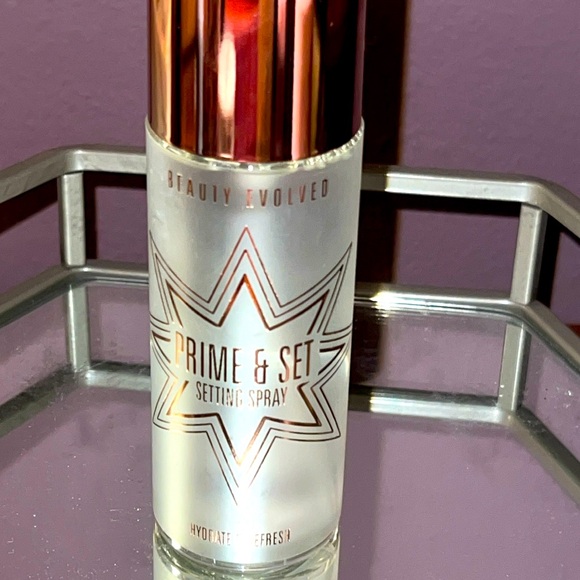 PRIME AND SET SETTING SPRAY - Picture 2 of 5